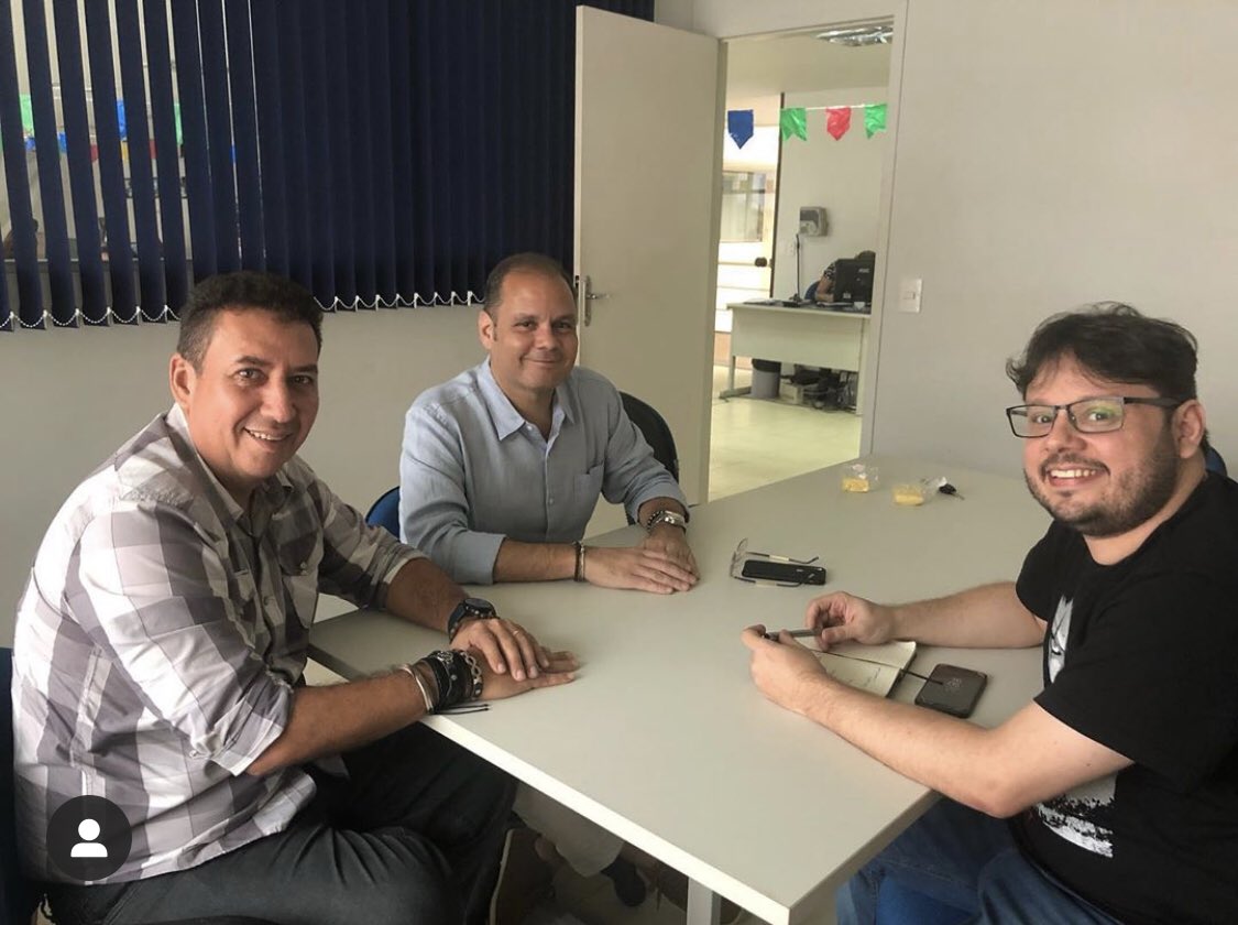 Em entrevista para o Jornal @oimparcial 📰!  Com os jornalistas @celiosergiosf e @gdinamite . Obrigado pelo espaço...