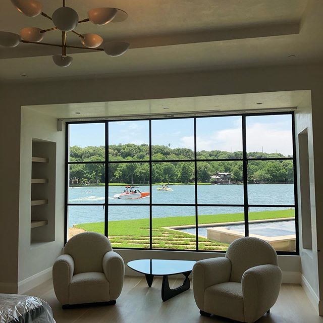 MattRisinger's tweet photo. How about that Master Bedroom view of Lake Austin? The plaster has a shimmer quality to it. Almost done with this beautiful home by @shifletgrouparchitects and #interiordesign by @elizabethstanleydesign #construction by #Risinger #lakeaustin #atx #custo… https://t.co/DkNV2ApOVi https://t.co/LQREToae1M