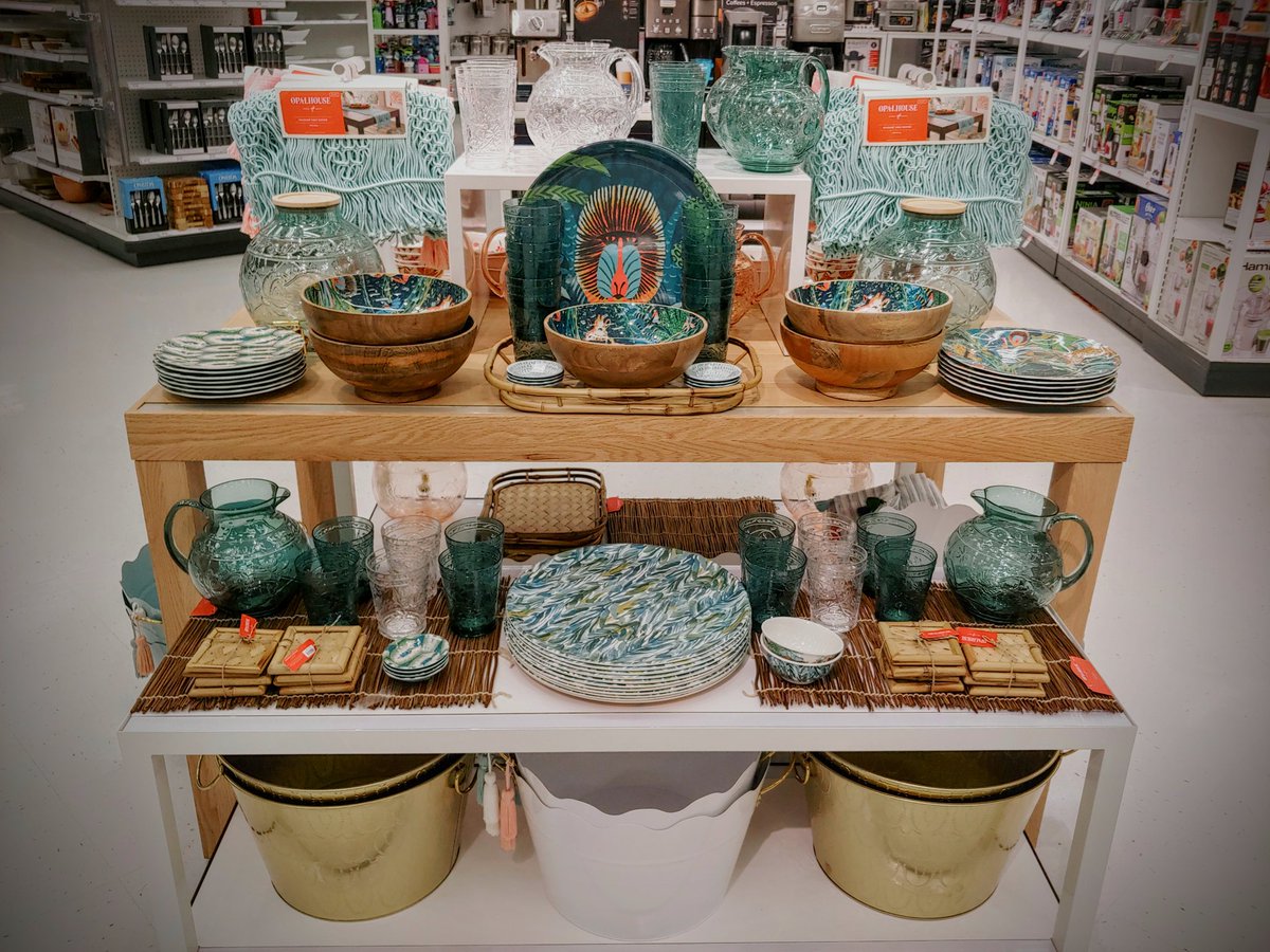 VM_T3306's tweet image. Stop #2 on the home department tour!... #Opalhouse #kitchendecor #kitchenware #T3306 #Targetvisualmerchandiser #TARGET #visualmerchandising #VM #VML #VMTL #LoveWhereYouWork #LoveWhatYouDo @TargetVt