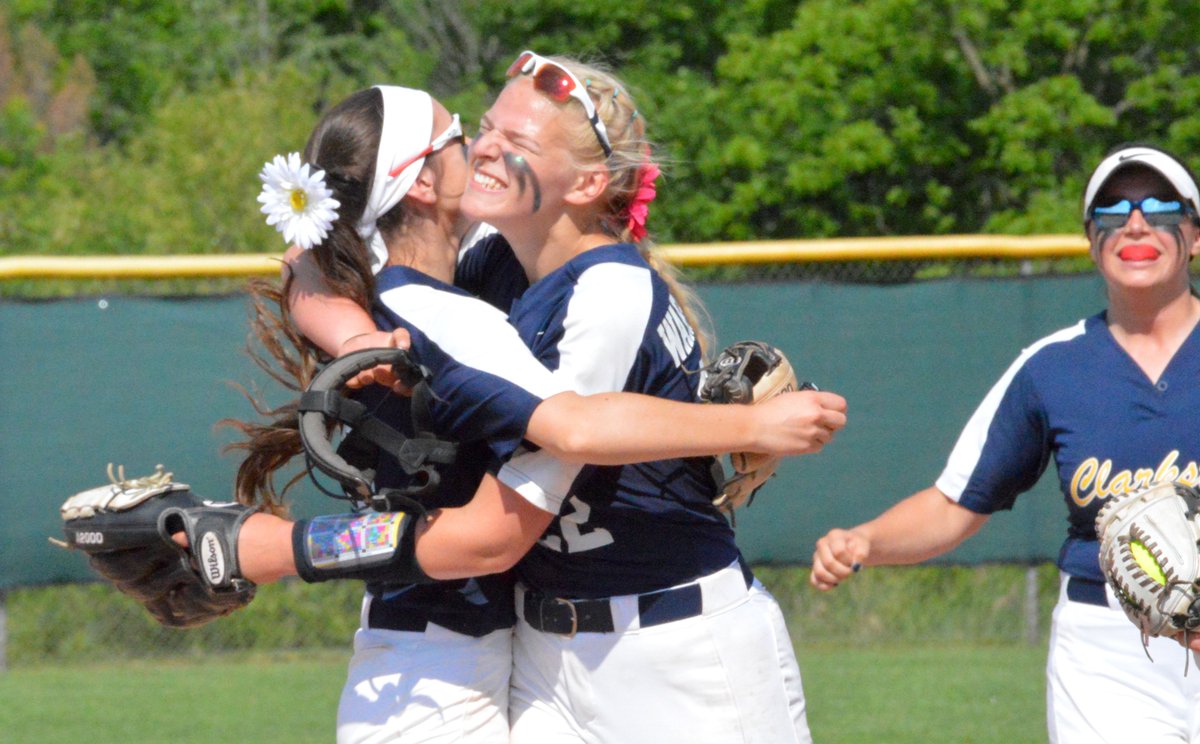 STATE CHAMPS! Michigan tweet media