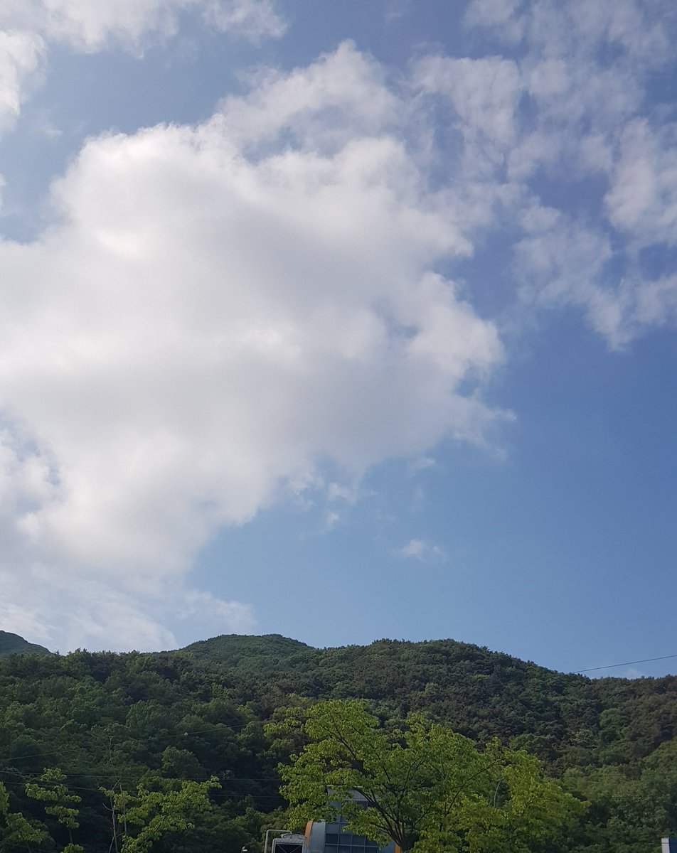 ToMySandeul's tweet photo. #SANDEUL_COMEBACK 
#산들_날씨좋은날

오늘도 날씨좋은날💕

#B1A4 #산들 #Sandeul #삼돌 https://t.co/Nl7gVy6Gnd