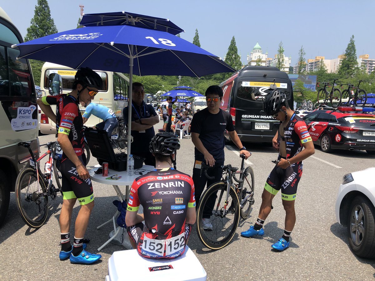 Team_UKYO's tweet photo. 選手が戻ってきました。 https://t.co/8NhU3R6YvM