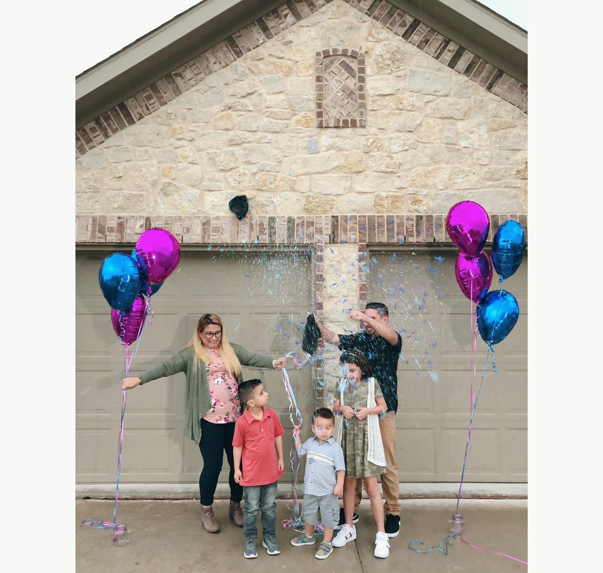 danikm84's tweet photo. HAPPY BIRTHDAY my love. There’s isn’t another man who works harder than @davida_moore EVERY. SINGLE. DAY he gives so much of himself to his job, our business #photoboothsandmoore, and our family. You’re the greatest friend I could ever ask for and daddy to our 4 (😬) babies. https://t.co/nyIAiBWzRL