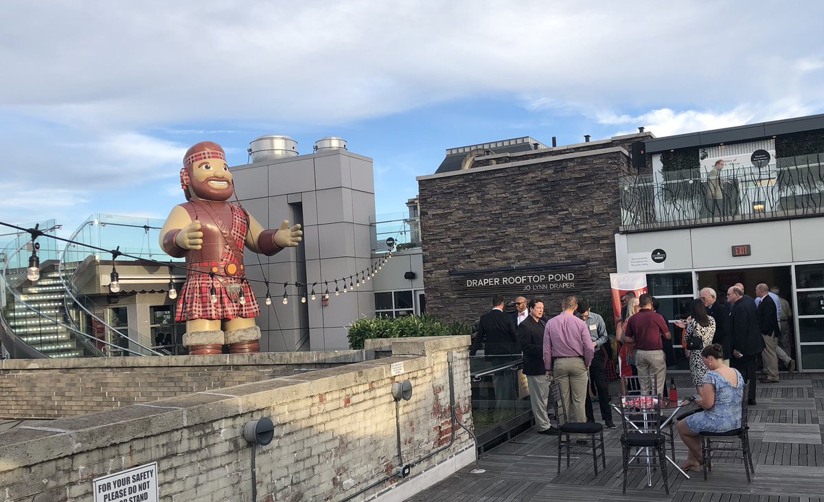 radford_alumni's tweet photo. We could not have asked for a more perfect evening on the rooftop at Center in the Square overlooking the @City_of_Roanoke! We are so delighted that we could share this with our #RadfordAlumni & friends!
#HighlanderFamilyTour https://t.co/gbfgr5SLgM