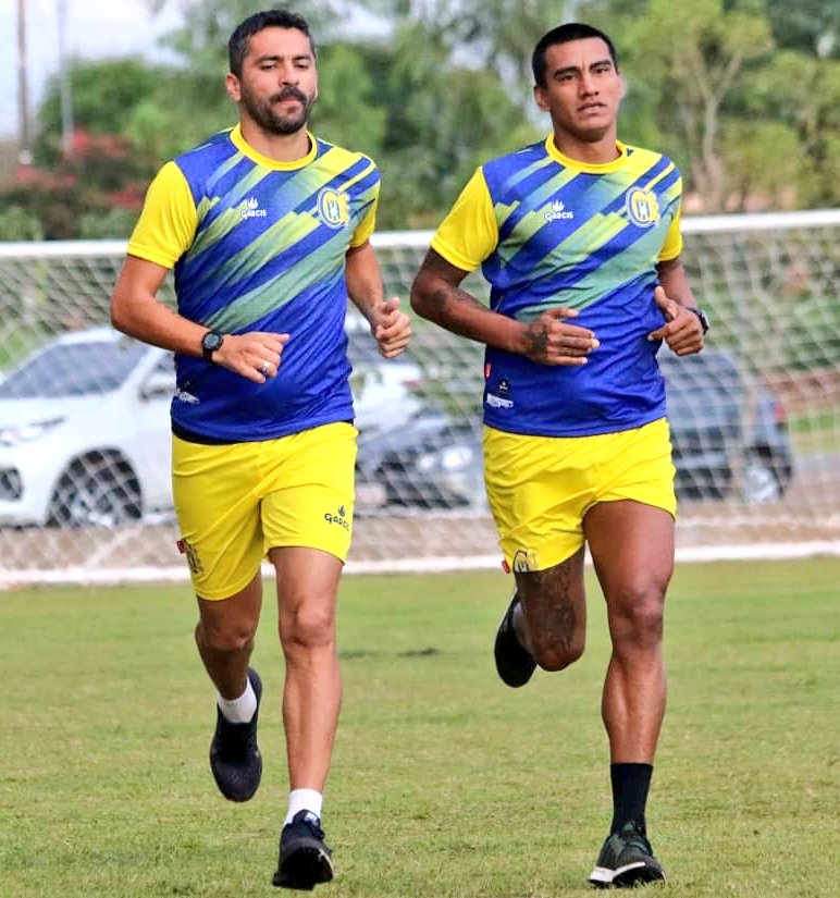deporcapiata's tweet photo. #dia_2 #Pretemporada_clausura2019
Hoy el plantel principal activó en 2 turnos, a primera hora en las instalaciones del club y por la tarde en el complejo auriazul.
Fuerza muchachos... seguimos #VamosCapiatá https://t.co/ugZzQYg3w5