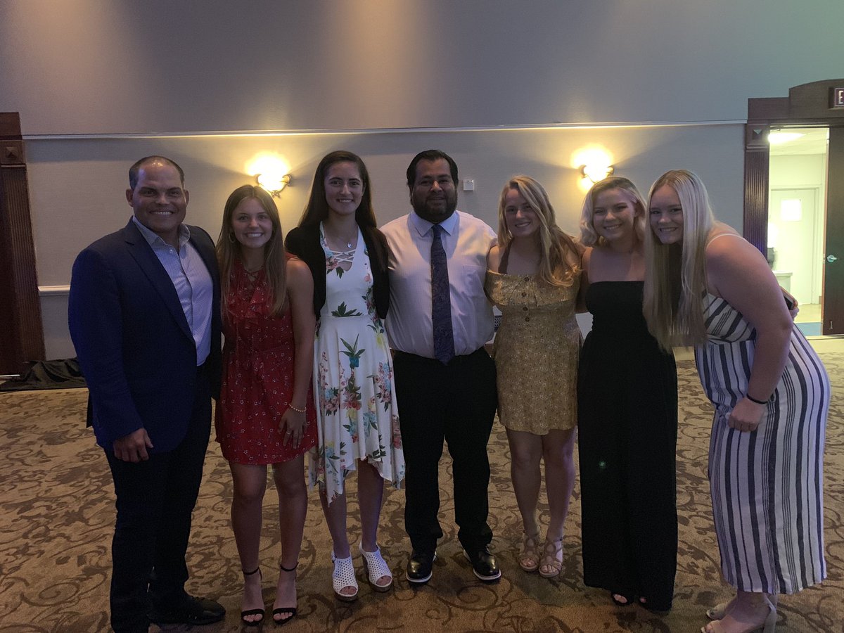 CoachLozo's tweet photo. We got to meet and take a pic with the man, Pudge Rodriguez! Sierra almost fainted https://t.co/Djm9eSD7LC