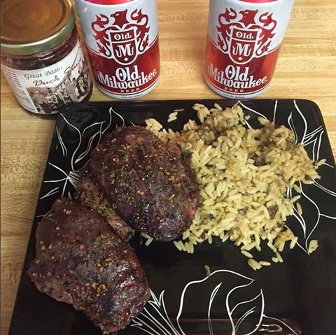 oldmilmexico's tweet photo. Esto es la descripción gráfica de una cena perfecta. #Oldmil #OldMilwaukee #oldmilmexico #mexico #carneasada https://t.co/lb5dBsKoOf
