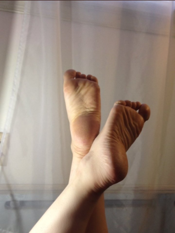 GoddessAudri's tweet photo. Debt is the only answer. 

@rt_feet #findom #footworship https://t.co/2BqftjmGcT
