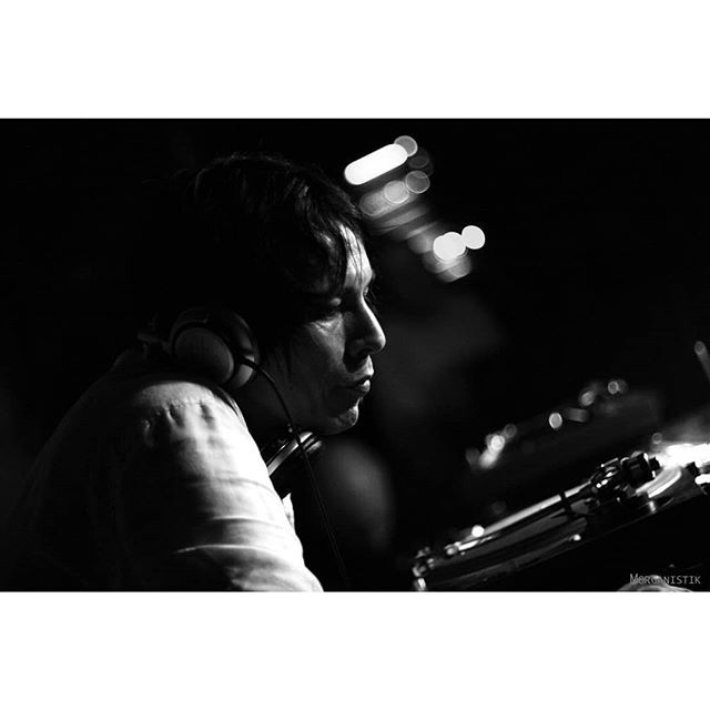 Morganistik's tweet photo. Luke Slater, photo by Nadia Morganistik, London 2007. Happy birthday @realLukeSlater (<Twitter only) #MoteEvolver #LukeSlater #PlanetaryAssaultSystems #technoDJ #MusicProducer #TheManWhoGaveMeMyName #Morganistik #ForThoseWhoKnow #Love https://t.co/uOoPzsFWj5 https://t.co/MJdPASPS0j