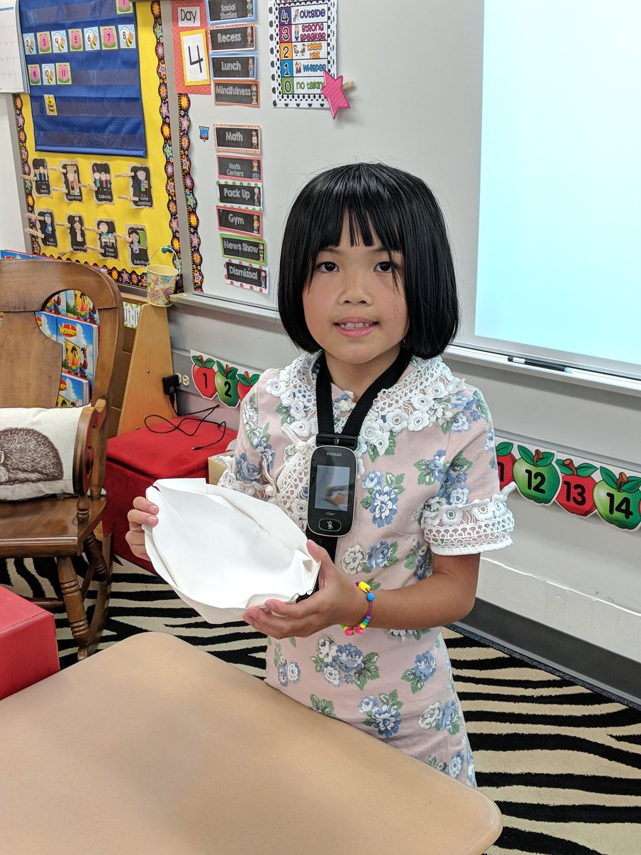 BransJessica's tweet photo. Teach the Teacher - we learned how to count to 10 in Chinese, how to draw SpongeBob, oragami, multiplication, how to plant seeds and many more things. #smartfirstgraders https://t.co/FLqci7OIFO