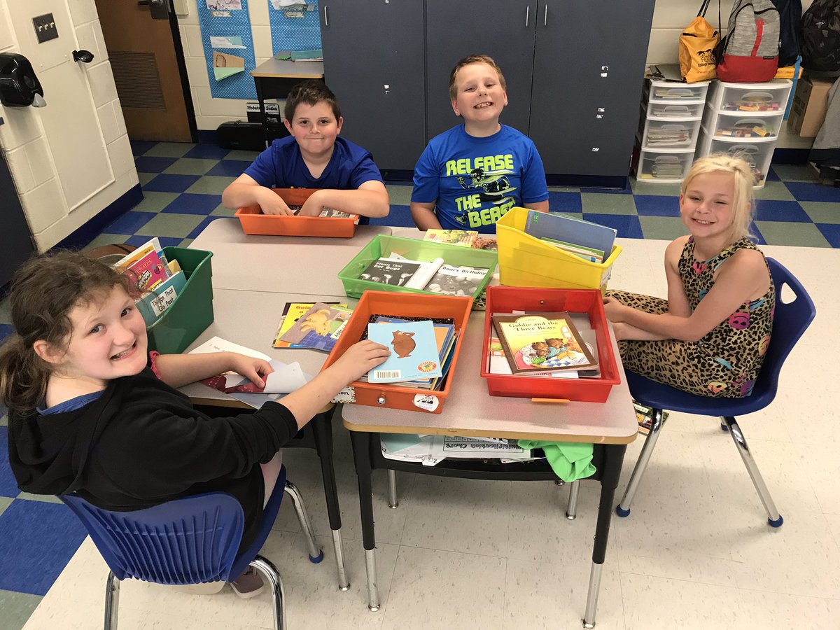 MissMcCarvill's tweet photo. Read with a Buddy Day! 📚 https://t.co/3F9ddDZg0v