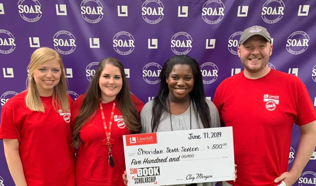 GetTheHill's tweet photo. Raise your hand 🤚 if you love cotton candy and money 💵?! Us too! That's why we love giving out these $500 book scholarships and tasty treats at SOAR 2019. #SOAR19 https://t.co/ZitJTAufyo