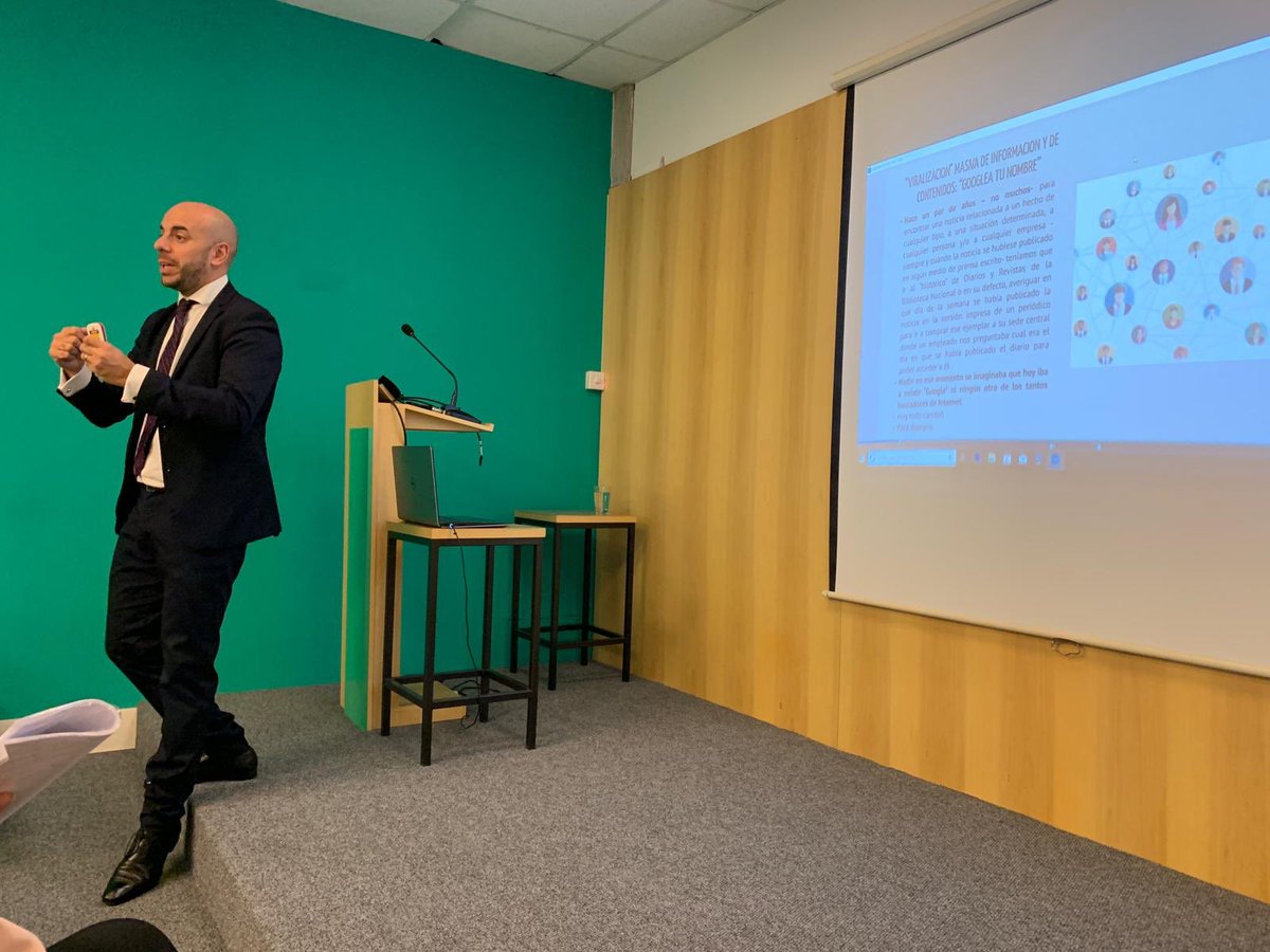 PabloSchiavi's tweet photo. Gracias #ICT4V por la invitación a participar hoy en la presentación de la obra “Desafíos Jurídicos ante la Digitalización”.
📌 Ya revisaste tu reputación OnLine personal?
📌Ya revisaste tu reputación OnLine corporativa?
#legaltech #derecho #law #ReputacionOnline 📸📲💻 https://t.co/KGExrPiutO