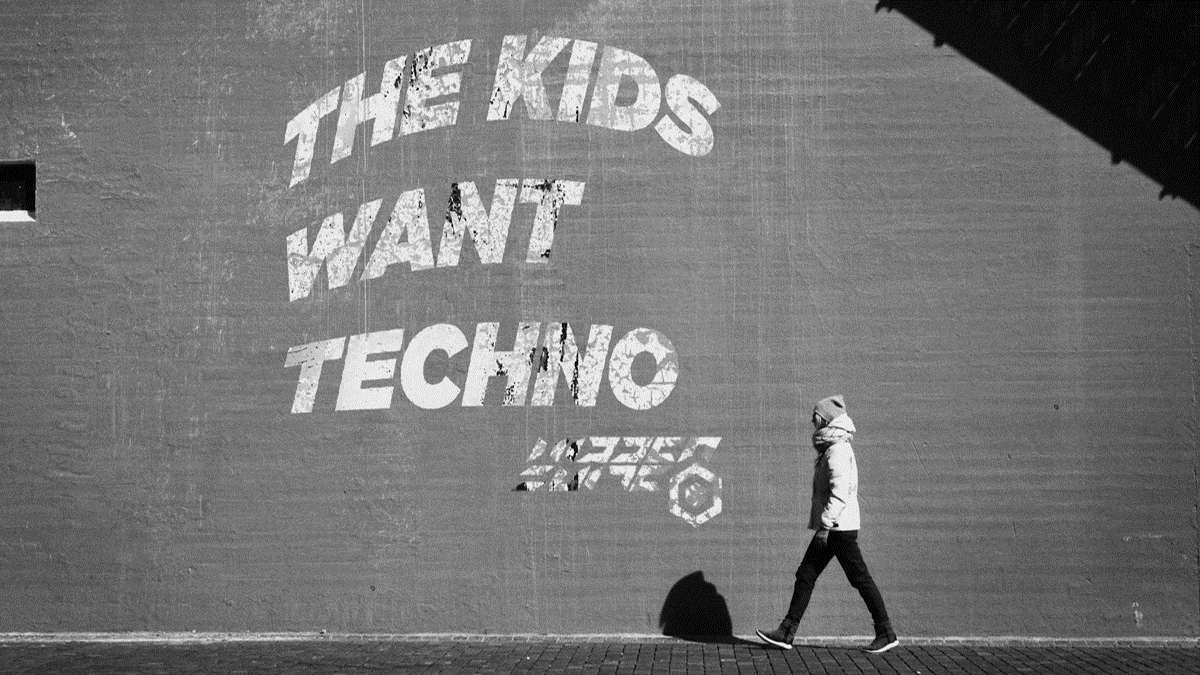 HiddenSuite's tweet photo. Kids want techno

#techno #technomusic #electronicmusic #hiddensuite https://t.co/rePimburgq