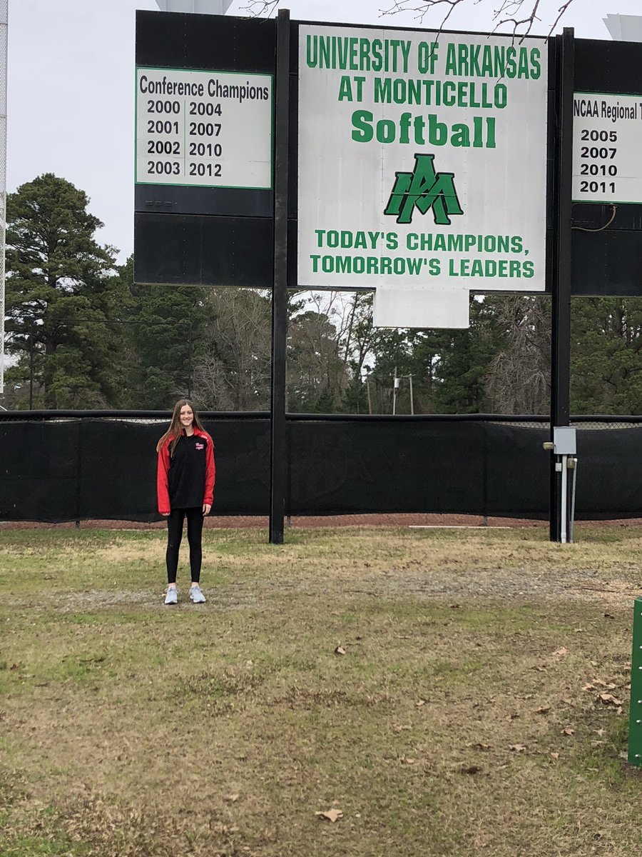 I’m super excited to say that I have verbally committed to the University Of Arkansas Monticello to further my academic and softball career. Go Blossoms!💚