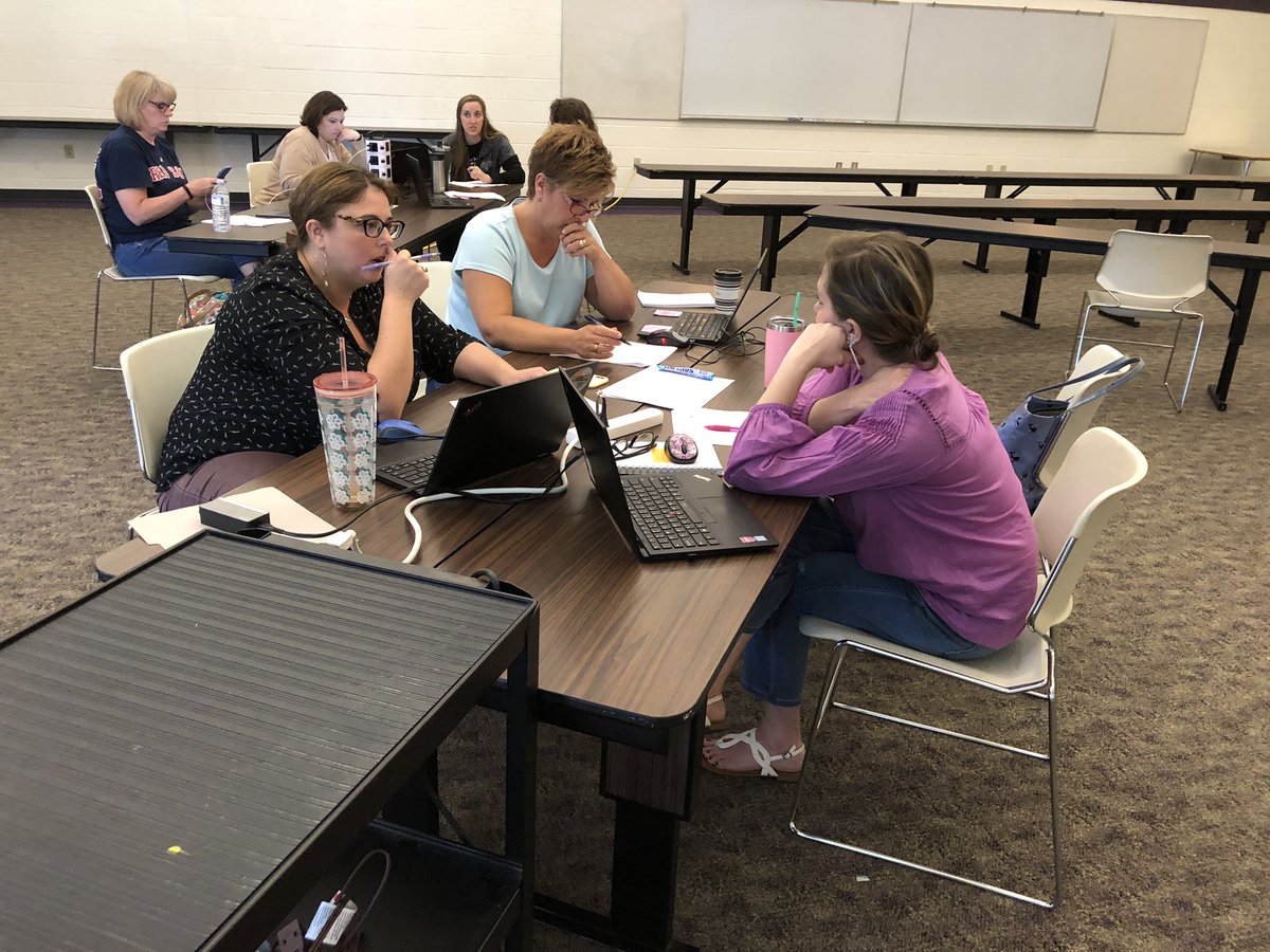 tbensing2's tweet photo. Had an awesome day with #FalconFlex with #designthinking and @schoology. We have some awesome problem solvers &amp; innovative teachers in the @CLSD_Schools that are going to continue to be difference makers for the kids! https://t.co/GOZu7JcY80