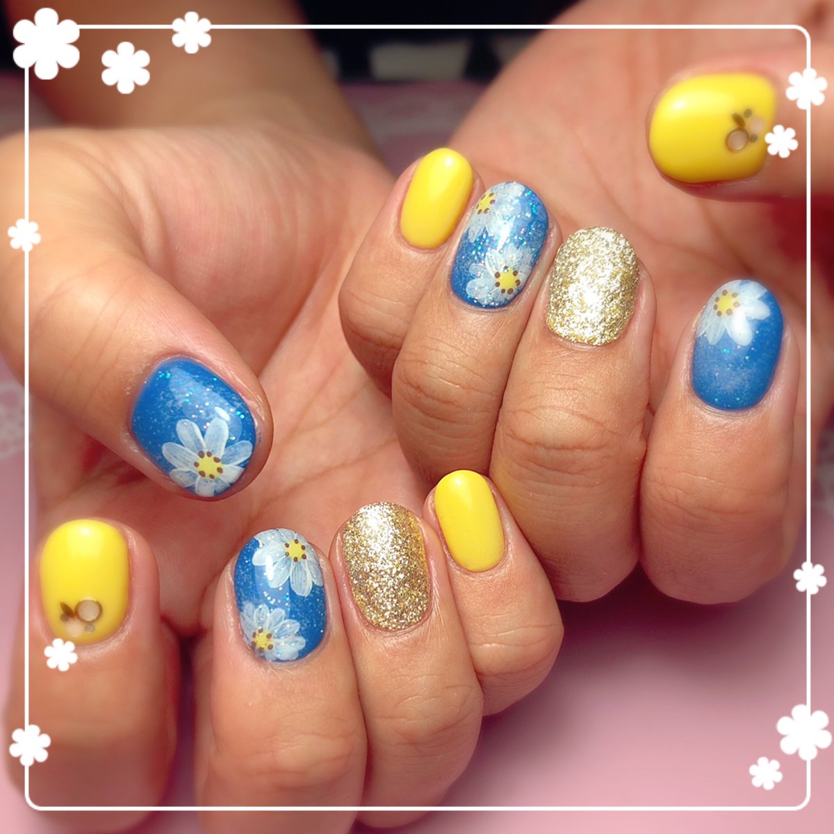 Nailist まあむ 마아무 Sur Twitter お客様ネイル デニムとお花の夏デザイン ジェルネイル マーガレット お花 ジェルアート ネイルデザイン 美甲 グリッター キラキラ 夏ネイル ビタミンカラー ショートネイル デニム風 デニムネイル 手描き