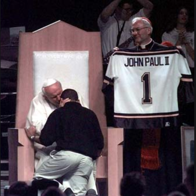 clasekmasek's tweet photo. in January of 1999, Pope St. John Paul II received a St. Louis Blues jersey and hockey stick; I think it's reasonable for us to ask him to please pray for us! #stlblues @StLouisBlues #WeAllBleedBlue https://t.co/ID5LrH682m