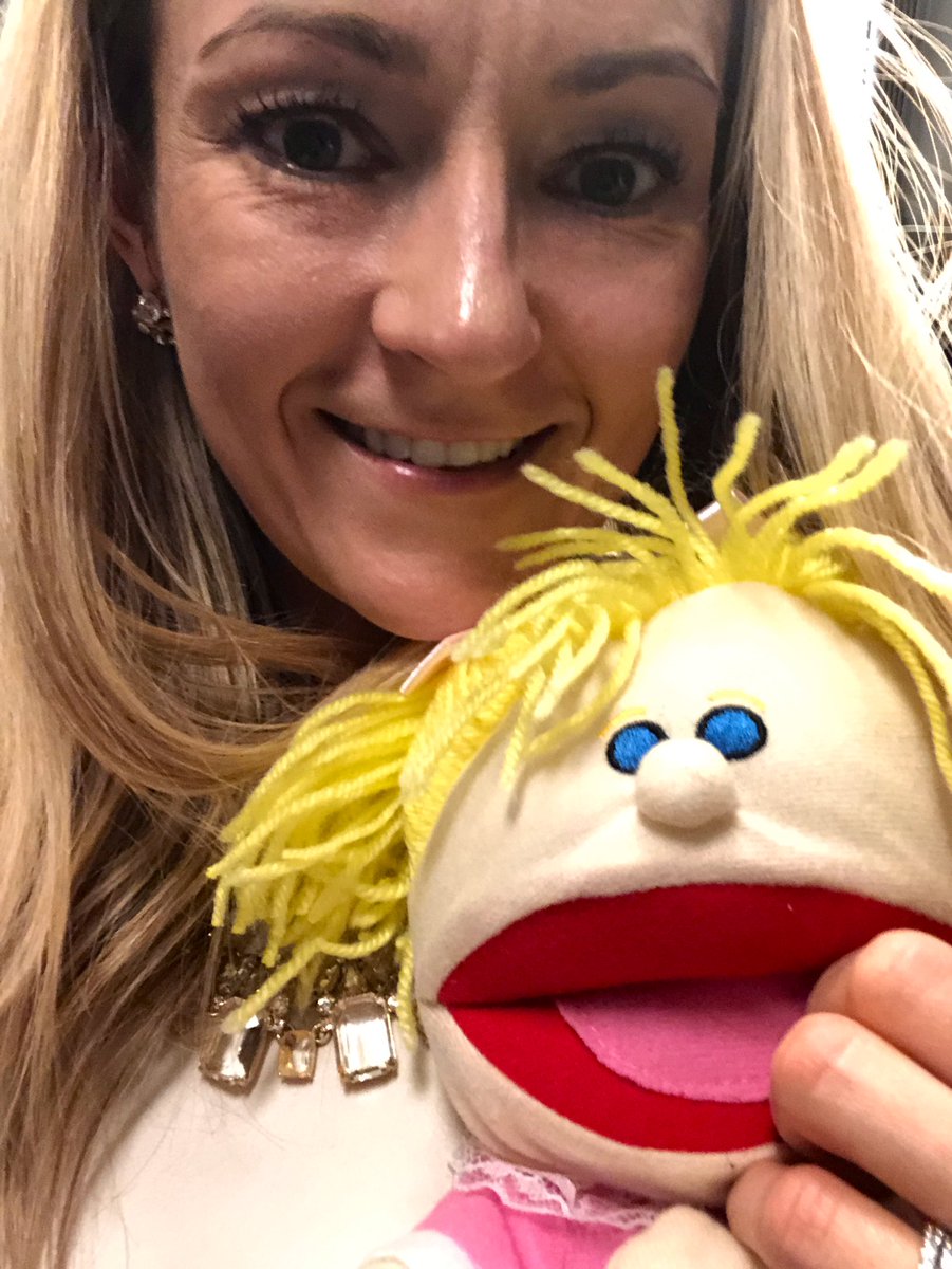 GraceCordovano's tweet photo. So very sorry to miss tonights #hcldr! On a train home with my savvy sidekick after an amazing day in #Philly @JournPrecMed #PMLS2019. Catch up tomorrow. Until next time. https://t.co/3l5kH2xOnl