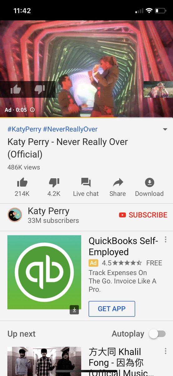thlai's tweet photo. Not so sure about that! Look @katyperry https://t.co/7Ubegj6ZcO