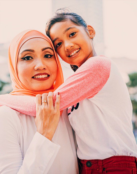 letshubun's tweet photo. Our Hubunas are more than just drivers. They are also trained in nanny care. Try our services now. Book a ride now.
.
#Hubun #LoveDrivesUs #Dubai #HappyKids #NannyCare https://t.co/joktCZAFp6