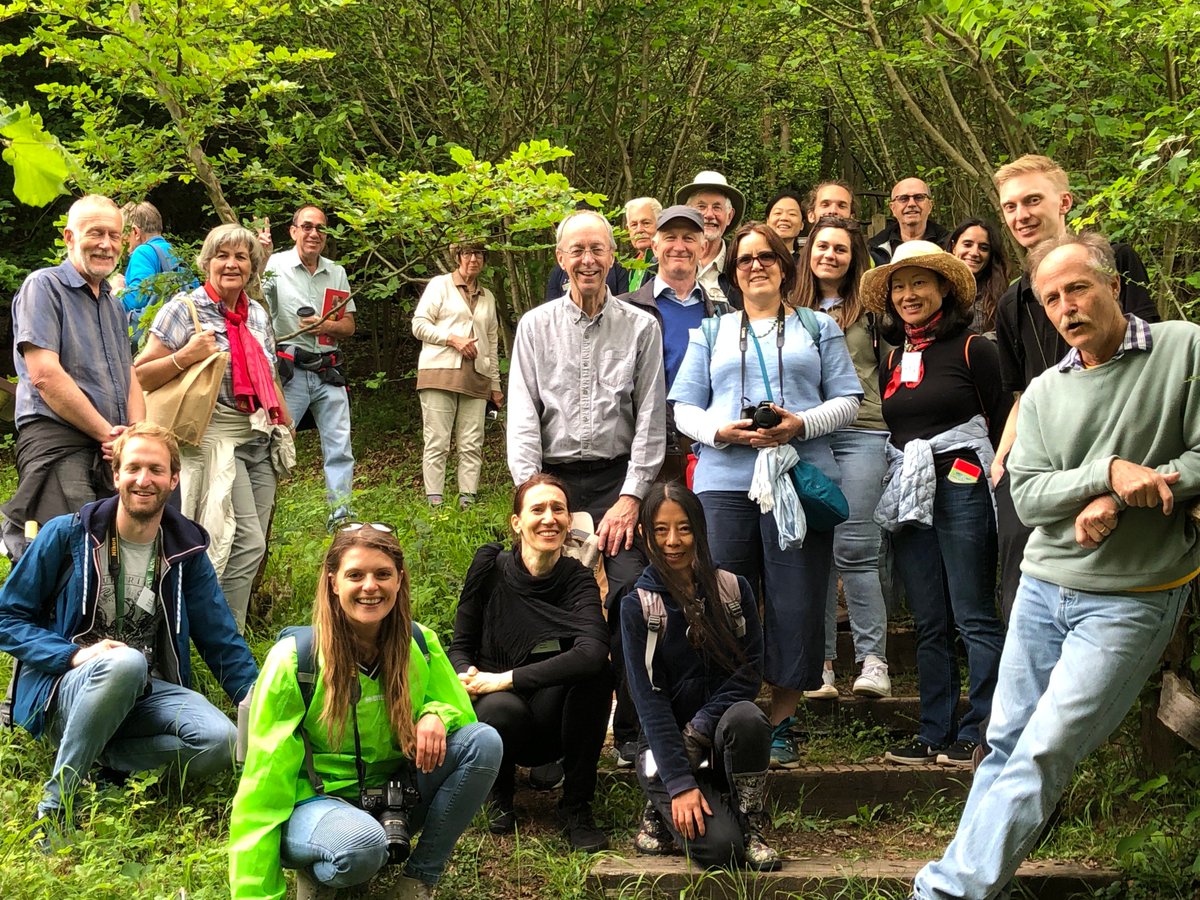 michaelffay60's tweet photo. It wasn't all work at the 7th International #Orchid #Conservation Congress #IOCCVII - here are delegates enjoying @Wakehurst_Place (@Kew_MSBUK), #Darwin's #OrchisBank and #BoxHill on the fieldtrips. #Orchids @KewScience @IUCN_Orchids https://t.co/E3uh3HCxys