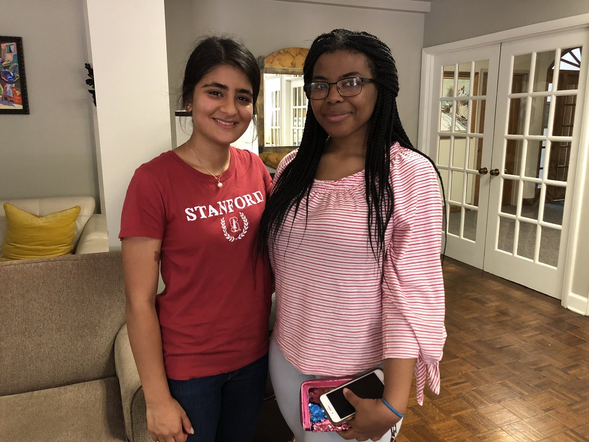 Foundation4girl's tweet photo. Meet our newest #youthambassador Cymone! So excited for her to join all the passionate #changemakers at @Foundation4girl and share her experience with #FosterCare to help make it better for other girls. #empoweringgirls #girlswithoutlabels https://t.co/rfFMREMUS9