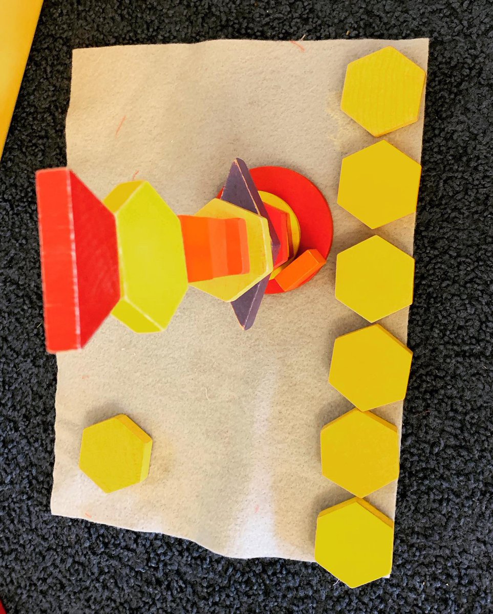 mmefaubert's tweet photo. So much creativity sparked by @oliverjeffers “How to Catch a Star/Comment attraper une étoile” atelier d’histoire. Ss creative thinking has really developed over the year - combining story mats and building 3D stories. #sd38learn #sd38french @bridgebulldogs https://t.co/aFEcR4M77h