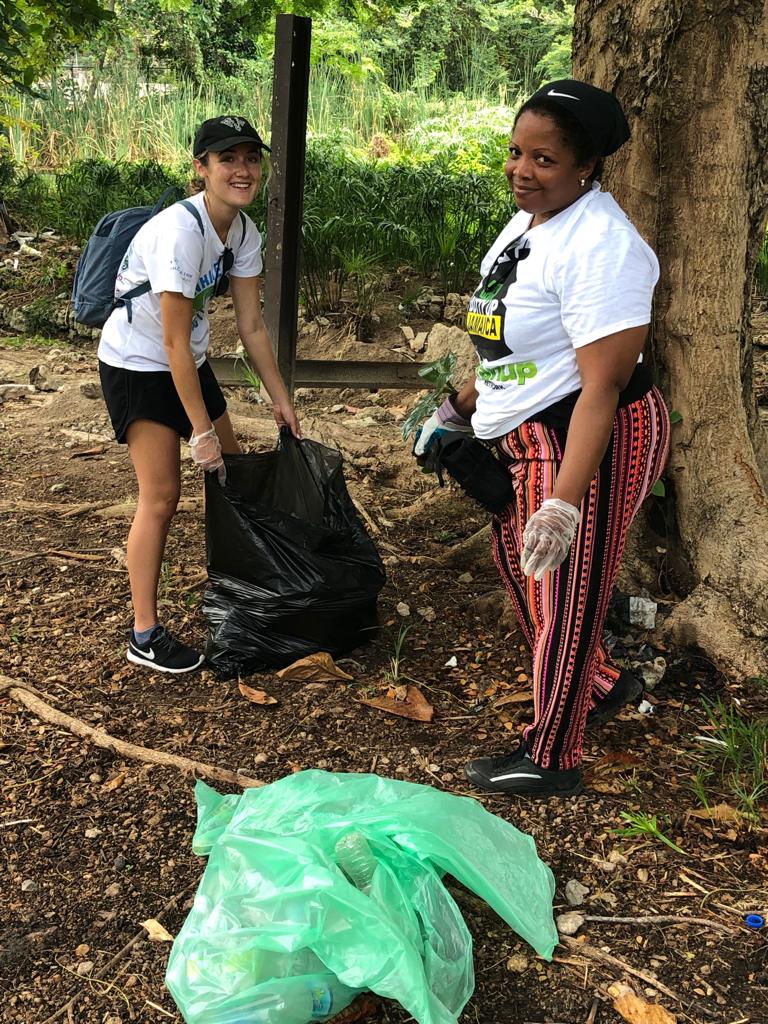 nuhduttyupja's tweet photo. Highlights of the White River Fish Sanctuary's Labour Day cleanup! The team cleaned up 80 bags of garbage from along the White River! #nuhduttyupjamaica #cleanupnetwork https://t.co/wNL3AKZzJy