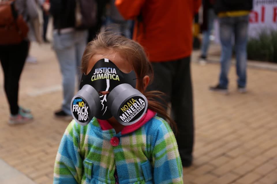 350's tweet photo. #StopTheFrackAttack! Last week was the National Water Carnival in Colombia and more than 100 cities and municipalities organized marches against fracking. These powerful images are from the march in Bogotá, Colombia. Photos: Cristina Juliana. #NoAlFrackingColombia #NoAlFracking https://t.co/UjQ4Z36xju