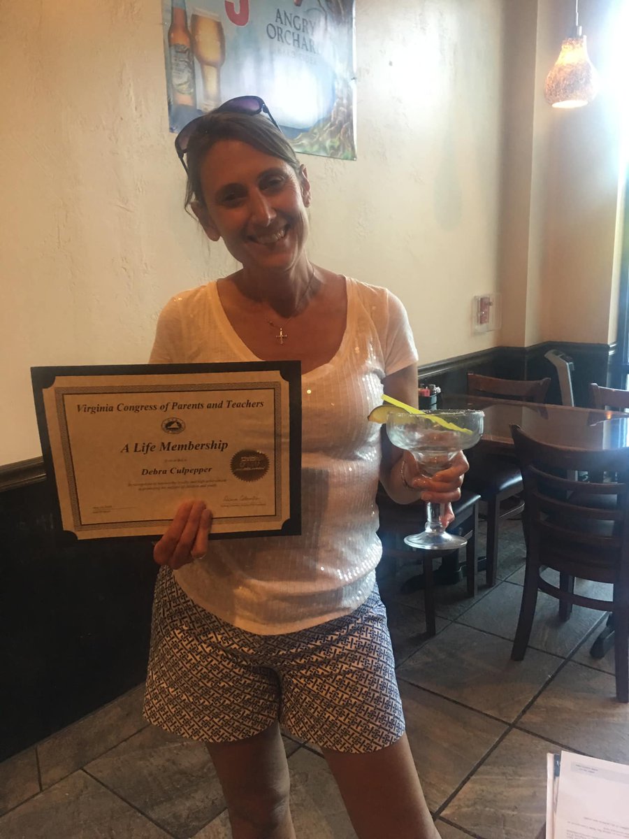 ptsa_hhs's tweet photo. PTSA had their last meeting of the year today. We are excited to recognized Debra Culpepper, our awesome 1st VP, who was awarded the Virginia PTA Honorary Lifetime Membership Award. Congrats! #dedicatedvolunteer #HHSPTSA #lastmeetingoftheyear #getready2019-2020 #JoinUs https://t.co/hrqoOYT639
