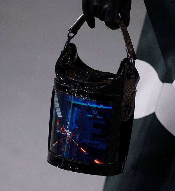 WeLoveWearableLED tweet media