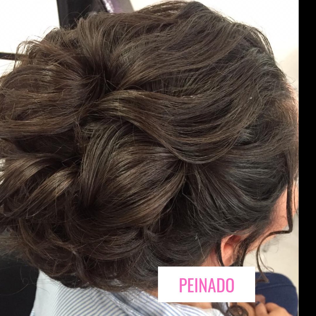 envymx's tweet photo. Mujer prevenida, vale por mil 💁🏻‍♀️ 
Agenda con #envyroom tu paquete de peinado y maquillaje social 👩🏻‍🦱💋 👉🏻 tenemos paquetes desde $950 (incluyen pestaña) https://t.co/pE4DI4Pvpw