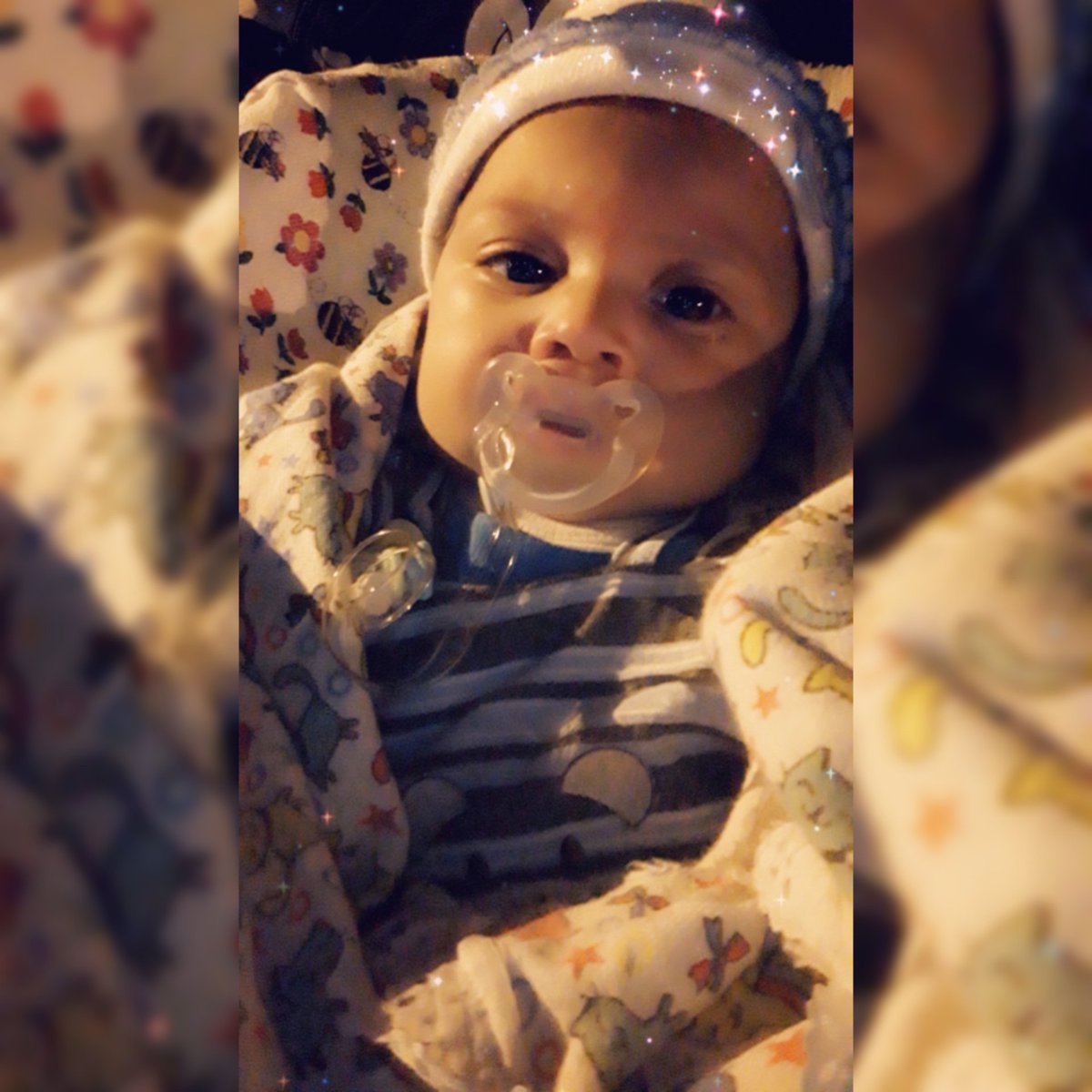 SonalyOlivera18's tweet photo. Parabéns pro amor da mamãe que faz 4 meses. Obg Jesus por me torna essa mamãe bobona, Obg por eu ter um filho lindo❤, *GRATIDÃO* ! E que eu tenha muita sabedoria pra pode seguir em frente e ser uma Otima Mãe Te amo filhão #YanFaz 4 meses 👶🏻👏🏼🥰❤ https://t.co/Wt3kSzY3qw