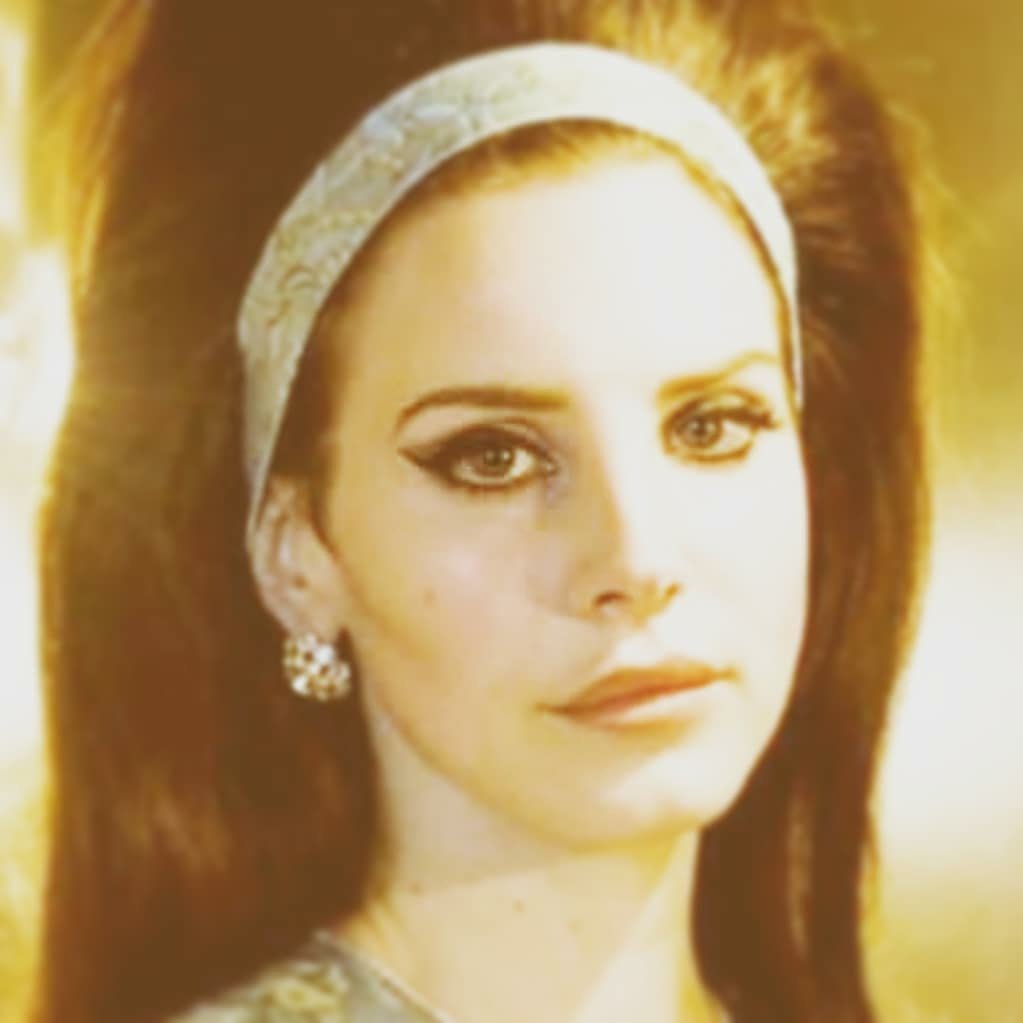 denss_bihay_10s's tweet photo. #LanaDelRey34 in 10 days! ☀️👸🏻🎂
.
Lana's birth stats: Year: 33, Day: 355/365
.
#LanaDelRey #LanaDelRey621 #goddessofsummertime #queenofsummertime #GoddessOf621 #LDR #SummertimeSadness #Paradise #SD0611 #LDRonDenss #CountdownTo621 #LanaDelRey34thBirthday #DB0612 https://t.co/jWhWVn8idN