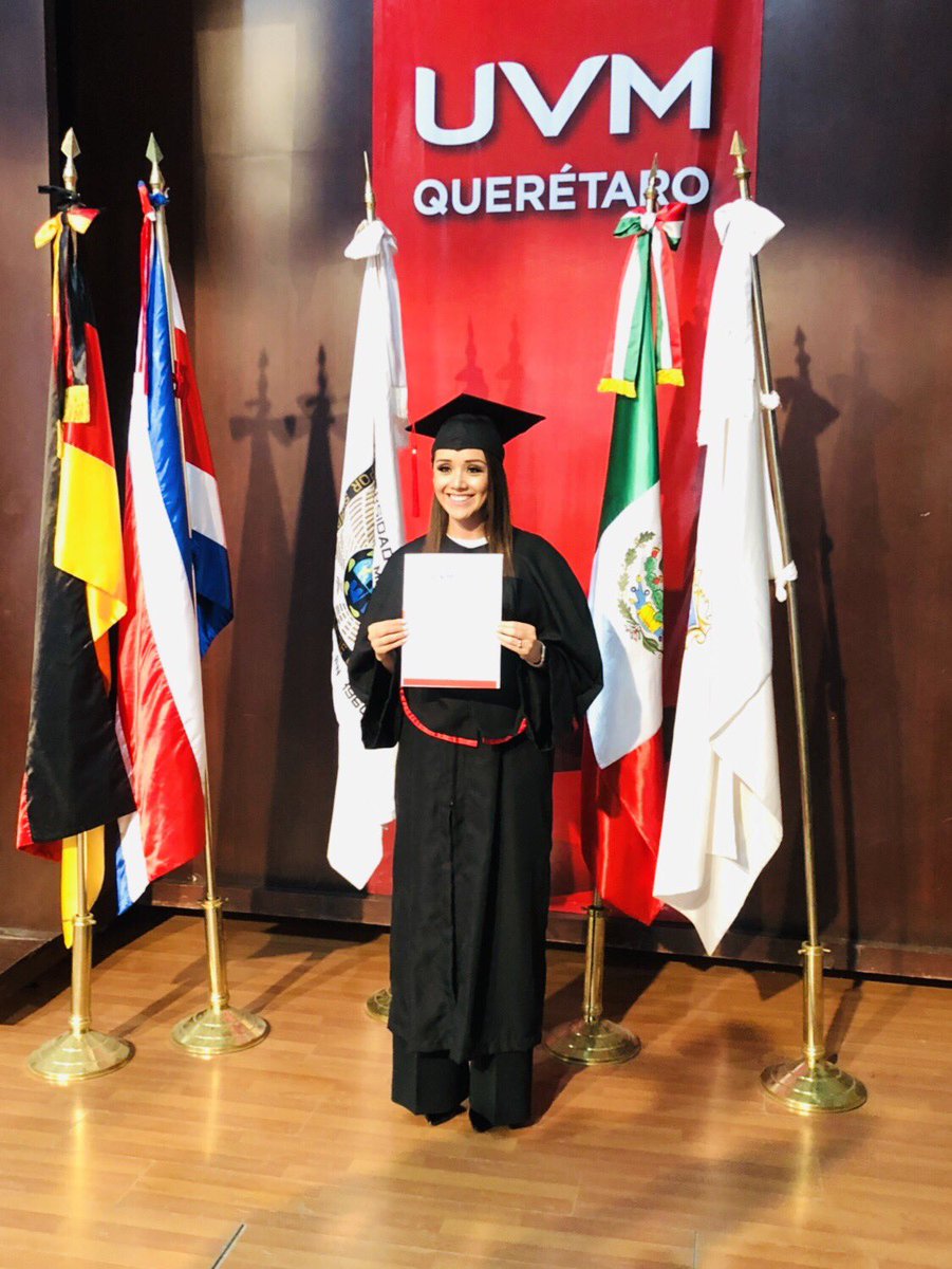 SoniaRocha1qro's tweet photo. #Posgrado 👏👏👏 #OrgullososDe💙 graduación 👩‍🎓 🎓 https://t.co/oIzh2L3WTL