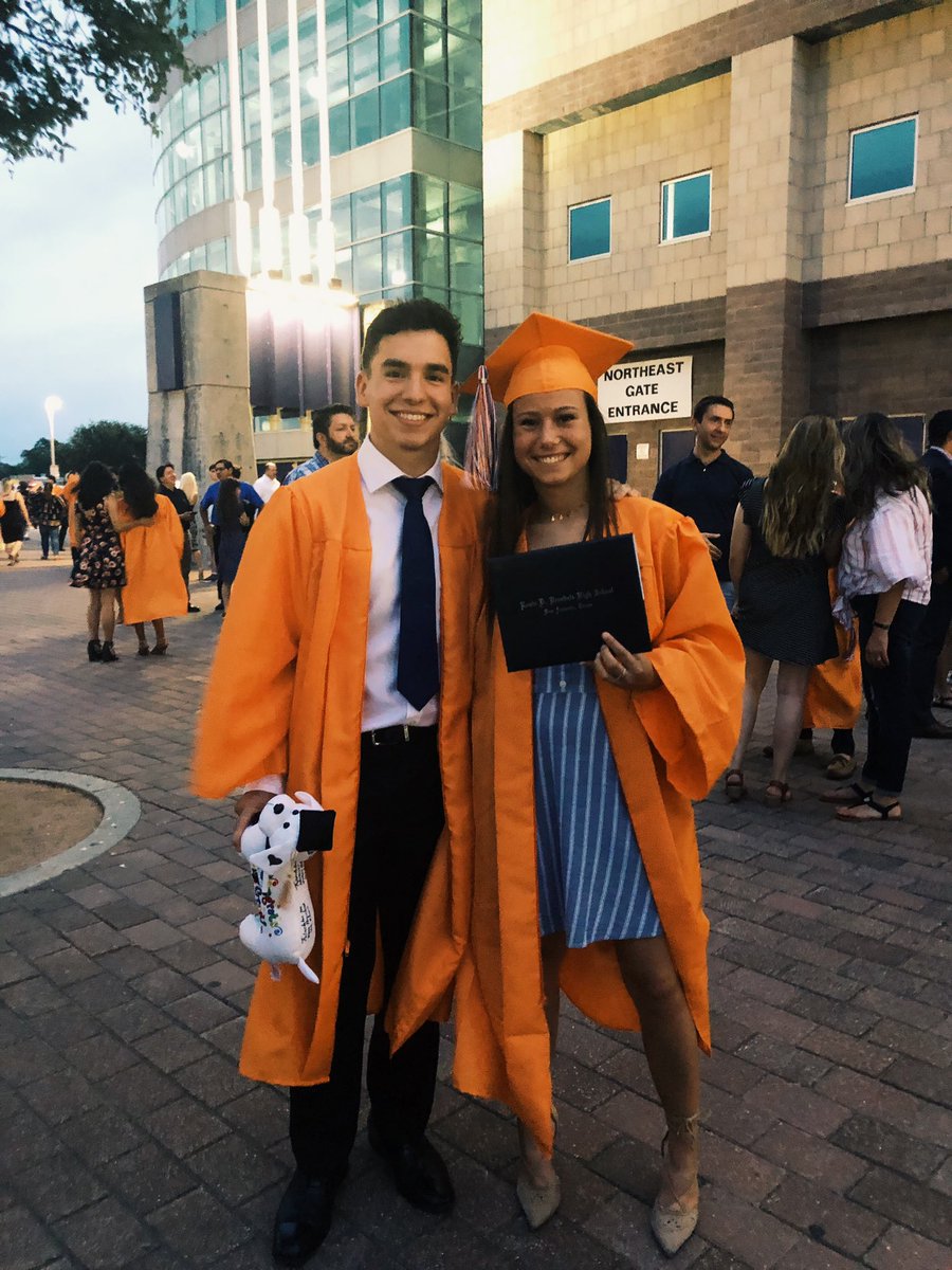 lilygallagher_'s tweet photo. Cant forget them🧡🧡🧡 https://t.co/4hViM55oFs