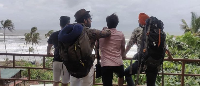 TeamShivik's tweet photo. @vikram_the_Leo with friends in Goa (2) https://t.co/vyhEk7xJeU