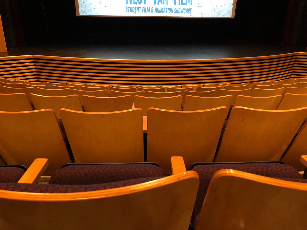 ImogenTear's tweet photo. Just debuted my first ever film documentary that I wrote, produced and directed tonight at my school’s film &amp; animation showcase! So fun to see everyone’s work on the big screen! 🎬🎬🎬 https://t.co/fawFWs5oyX