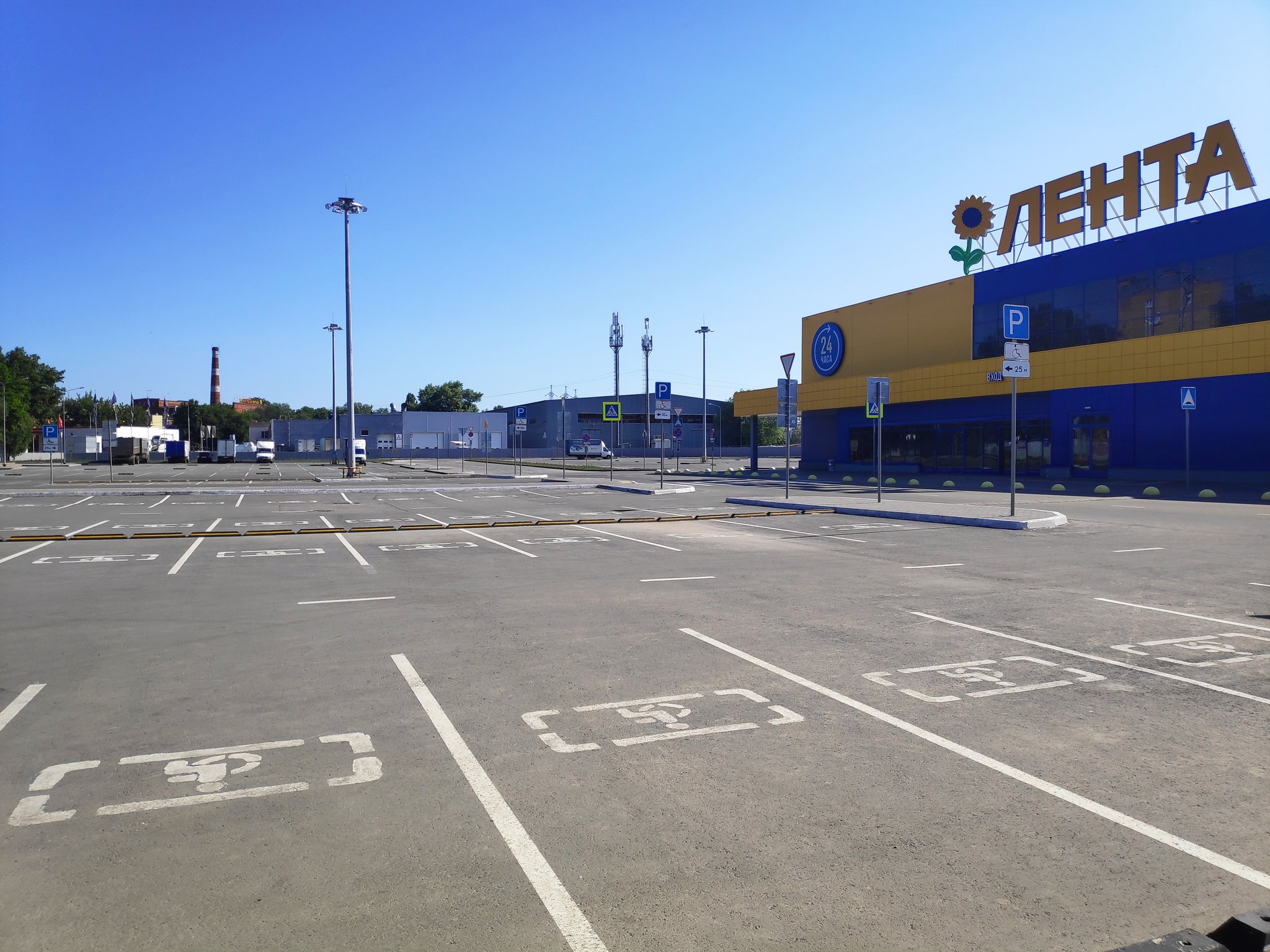 проект парковки у магазина. Parking store. парковка у тц. парковка грузовик. Parking store.