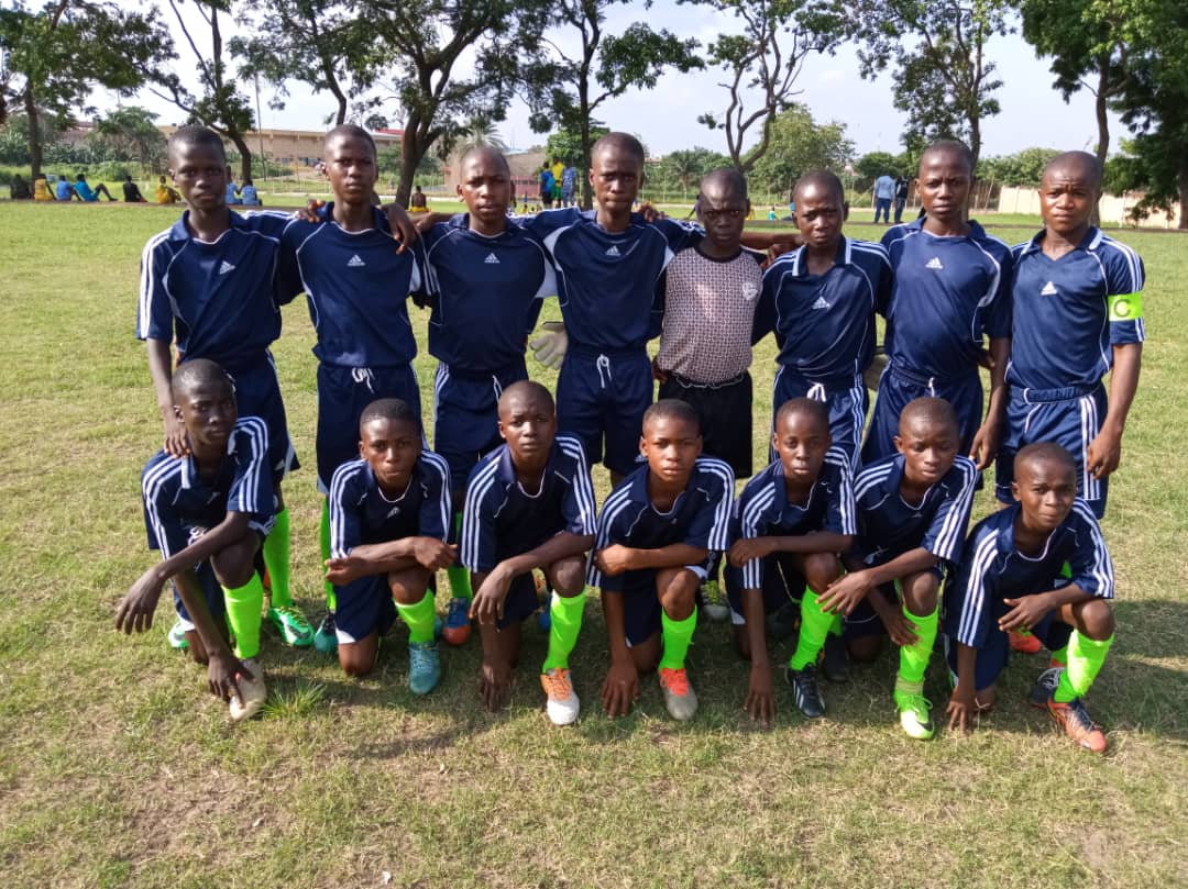 KFAilorin's tweet photo. 2019 Football Challenge
Final Fixture
KFA V Thomas Adewumi College
Time 4pm
Venue KFA main pitch
Date 12th June ,2019
#catchDfire
#footballchallenge
@RoyalFM951 @ELEGBETE1 @ABSIlorinFC @IlorinInfo @KwaraUnitedFC @Toyin_Ibitoye @RealAARahman @kwaragovt @Kindwale101 https://t.co/5qwUS7rmbd