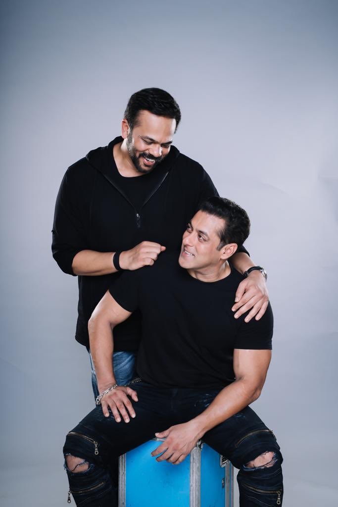I always thought of him as my younger brother and today he proves it... #RohitShetty  

Sooryavanshi releasing on 27th March, 2020.