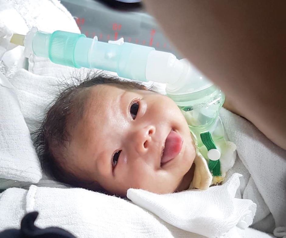 Bayi 9bln menghidap ‘Germ Cell Tumour’, Ainul Mardhiah selamat menjalani pembedahan di London.

Liat ...betapa bahagianya dia❤️
Alhamdulillah ikut bahagia 🍃