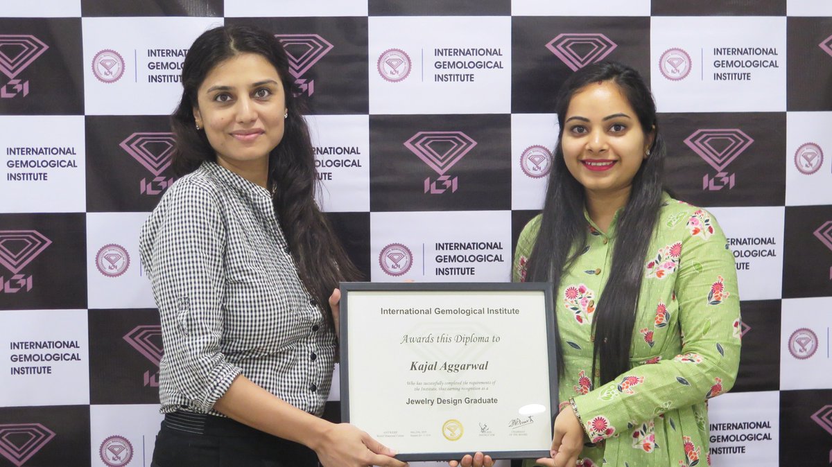 igiworldwide's tweet photo. Congratulations to our Jewelry Design Graduate students on successfully completing the course - #NewDelhi Batch June 2019.
#IGI #JewelryDesignGraduate #JewelryDesignCourse #IGIIndia #Diamonds #Gemstones #JewelryCourse #Gemology #Students #Education #Courses https://t.co/UgaKNfFM5s