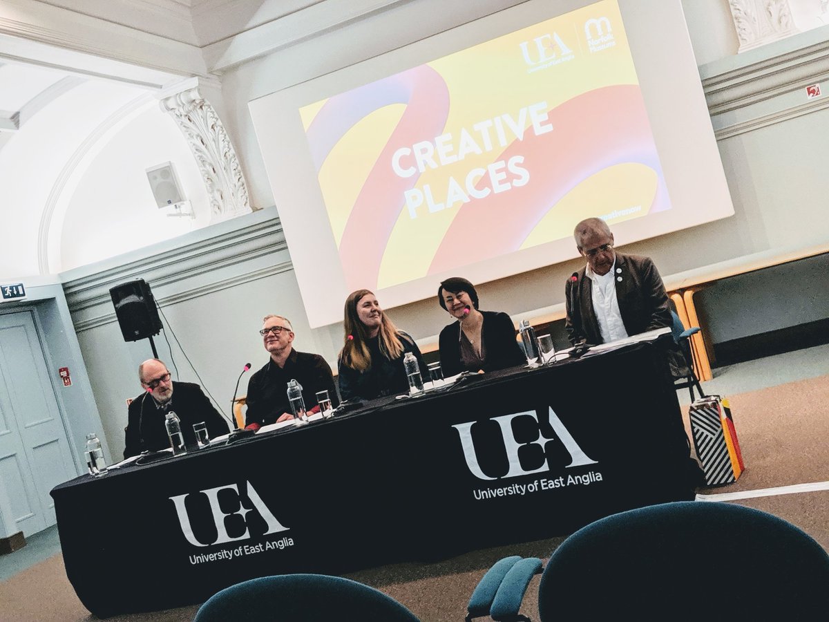 steph_sponge's tweet photo. Inspiring final installment of #CreativeNow ... I love the magic and sense of community that festivals create. Huge advocate of experience generation. Look forward to next year's series. @Creative_Sponge https://t.co/44wKzlIpGy
