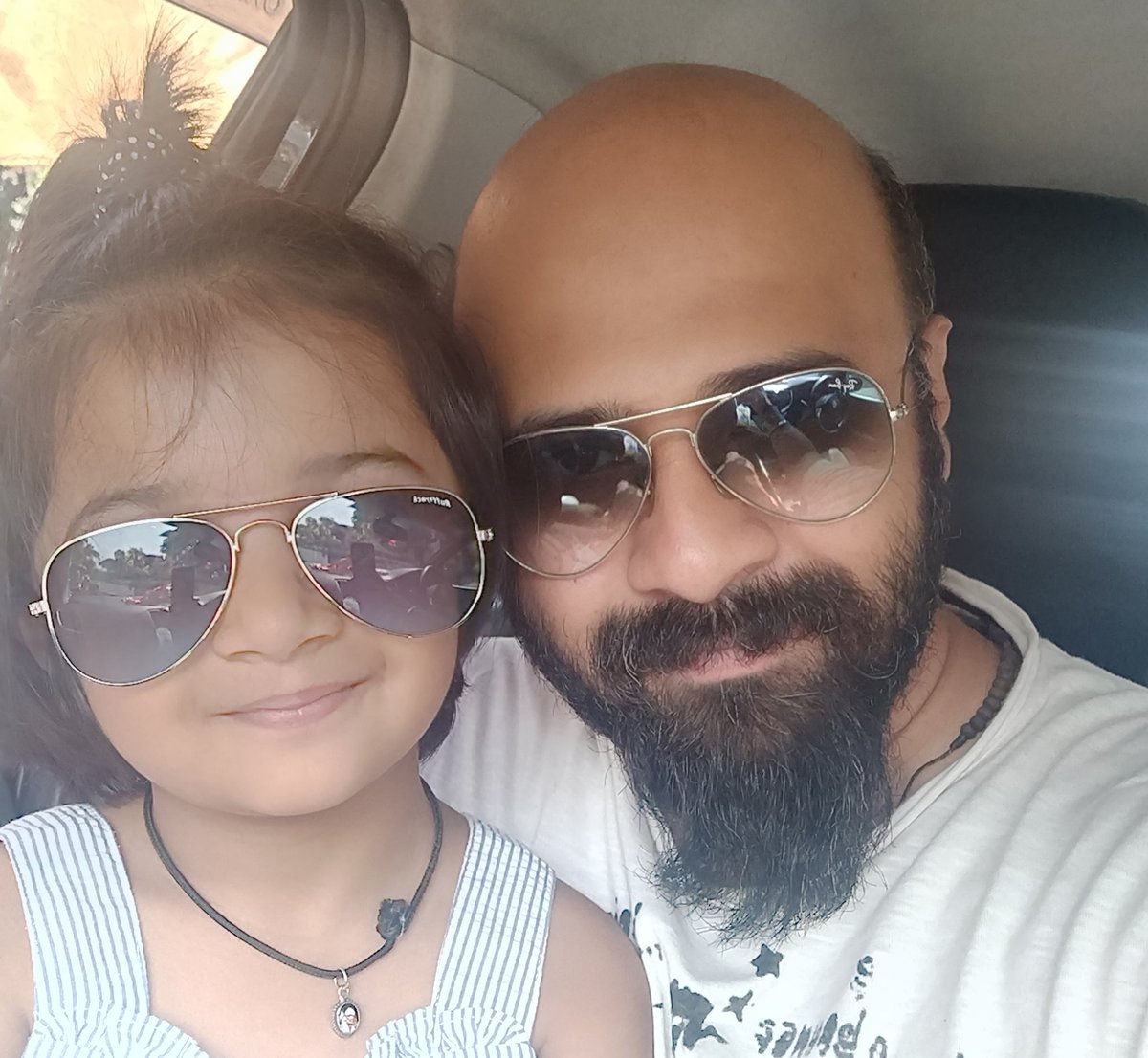 bluedevil_666's tweet image. Game face on... ;)
#GameOverWithMN #Level150 

Join
@angeleyess4uin 
@auk_sanejourno 
@Rv_619 
@harshalala 
@BibinAlexander_