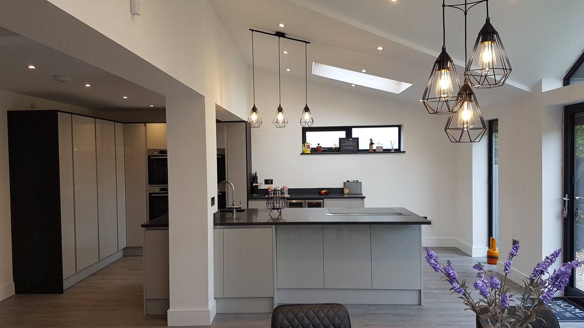 RigidKitchen's tweet photo. COMPLETED | designed and fitted by our team. Our Tamworth customer is SUPER happy!!!
https://t.co/j0DoQEl4fb
#staffordshire #kitchendesign #kitchenideas #kitchenideas #kitchenmaterials #kitchenhandle #idealhome https://t.co/uqt4Cz80ZL