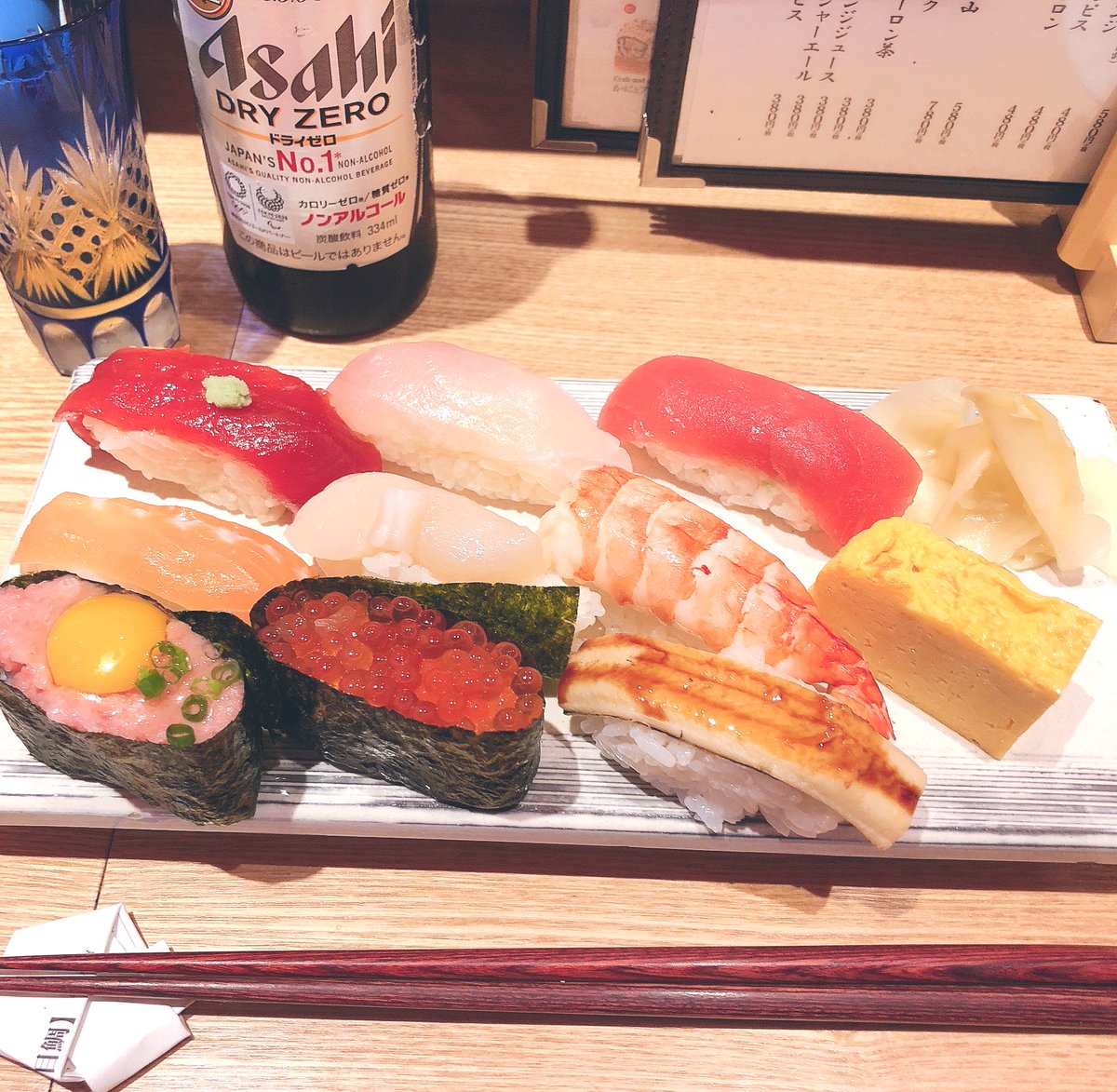 わべ 今日はお姑と寿司ランチ シャリがほんのりあたたかくて美味しい 梅水晶をつまみに ノンアルビール 笑 新宿 ランチ安い 寿司大好き