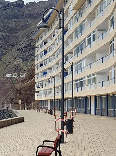 LEDPOLES's tweet image. Una de las zonas más emblemáticas del Norte de Tenerife, Bajamar, está de estreno en cuanto a mobiliario urbano se refiere
LED &amp;amp; POLES en colaboración con M.P. LIGHTCAN, continúan con la renovación en la Isla dotándolas de una mejora estética y mejor adaptación al entorno urbano.