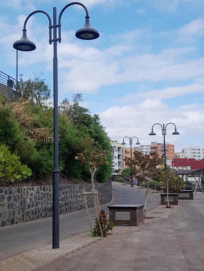 LEDPOLES's tweet image. Una de las zonas más emblemáticas del Norte de Tenerife, Bajamar, está de estreno en cuanto a mobiliario urbano se refiere
LED &amp;amp; POLES en colaboración con M.P. LIGHTCAN, continúan con la renovación en la Isla dotándolas de una mejora estética y mejor adaptación al entorno urbano.